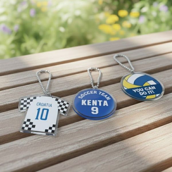 アクリルキーホルダー　えらぶキー　ナスカン